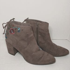 Unisa Womens Size 8M Gray Embroidered  Ankle Booties With Side Zipper